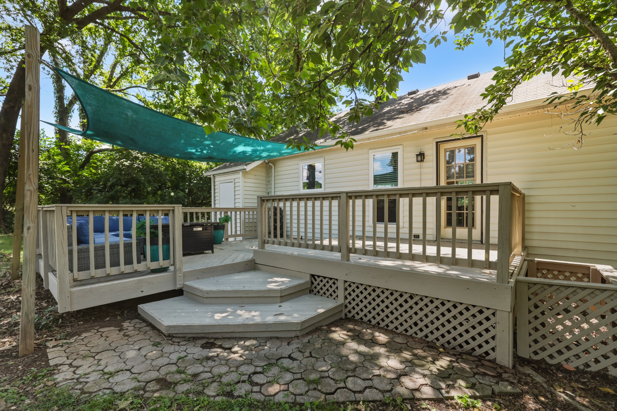 119 Heathcote Ct