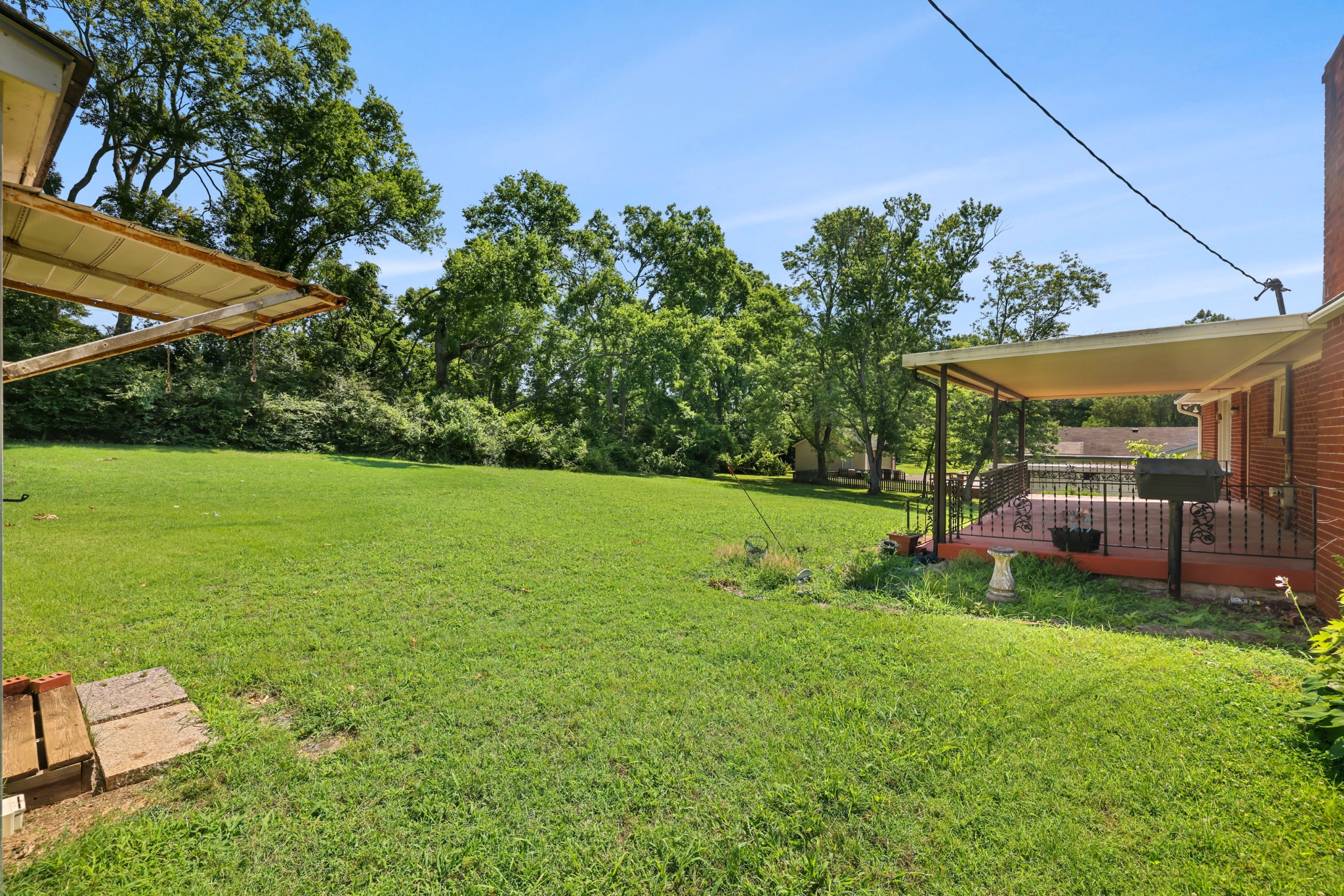 2820 Windemere Dr