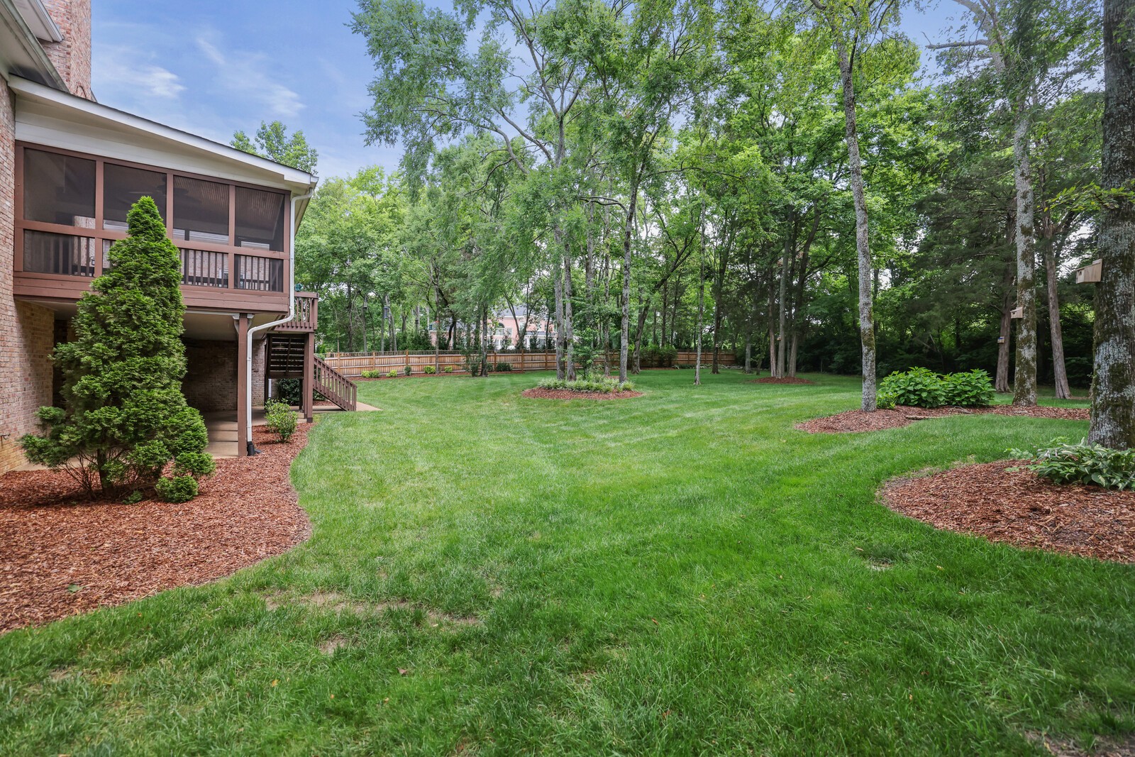 9454 Chaucers Ct