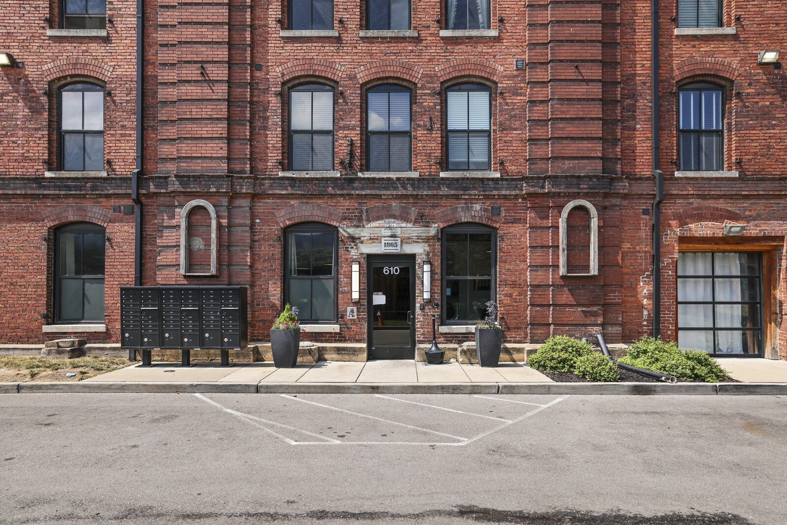 610 21st Ave, N Unit: 108