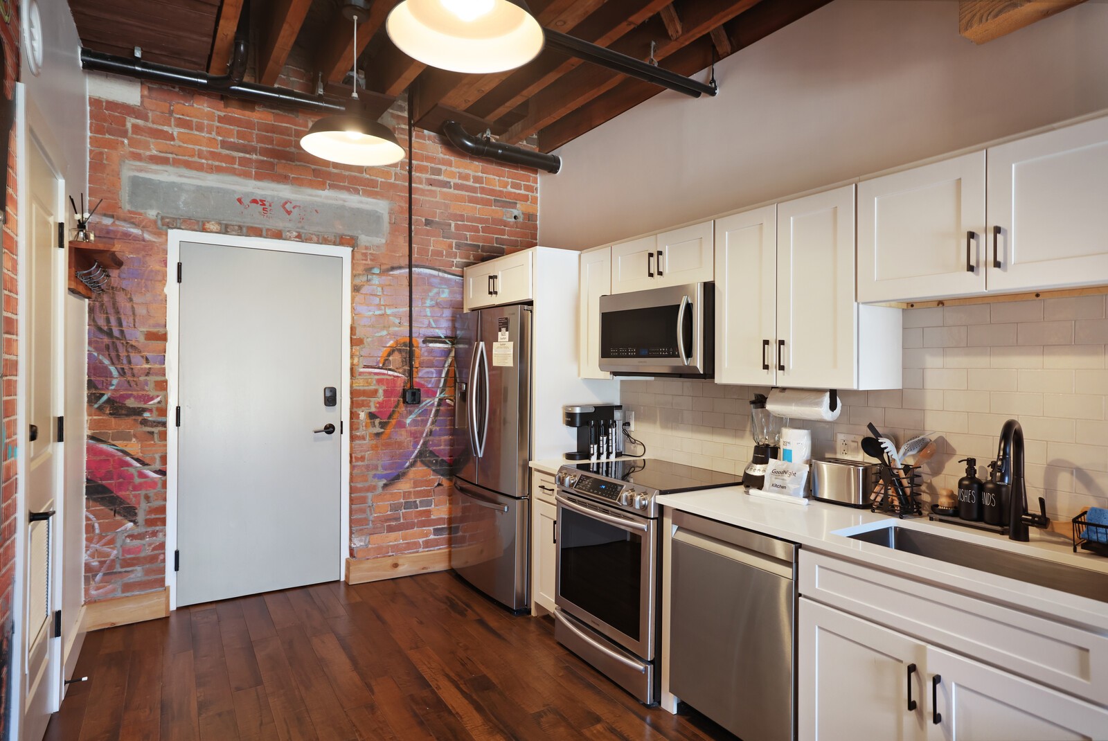 610 21st Ave, N Unit: 108