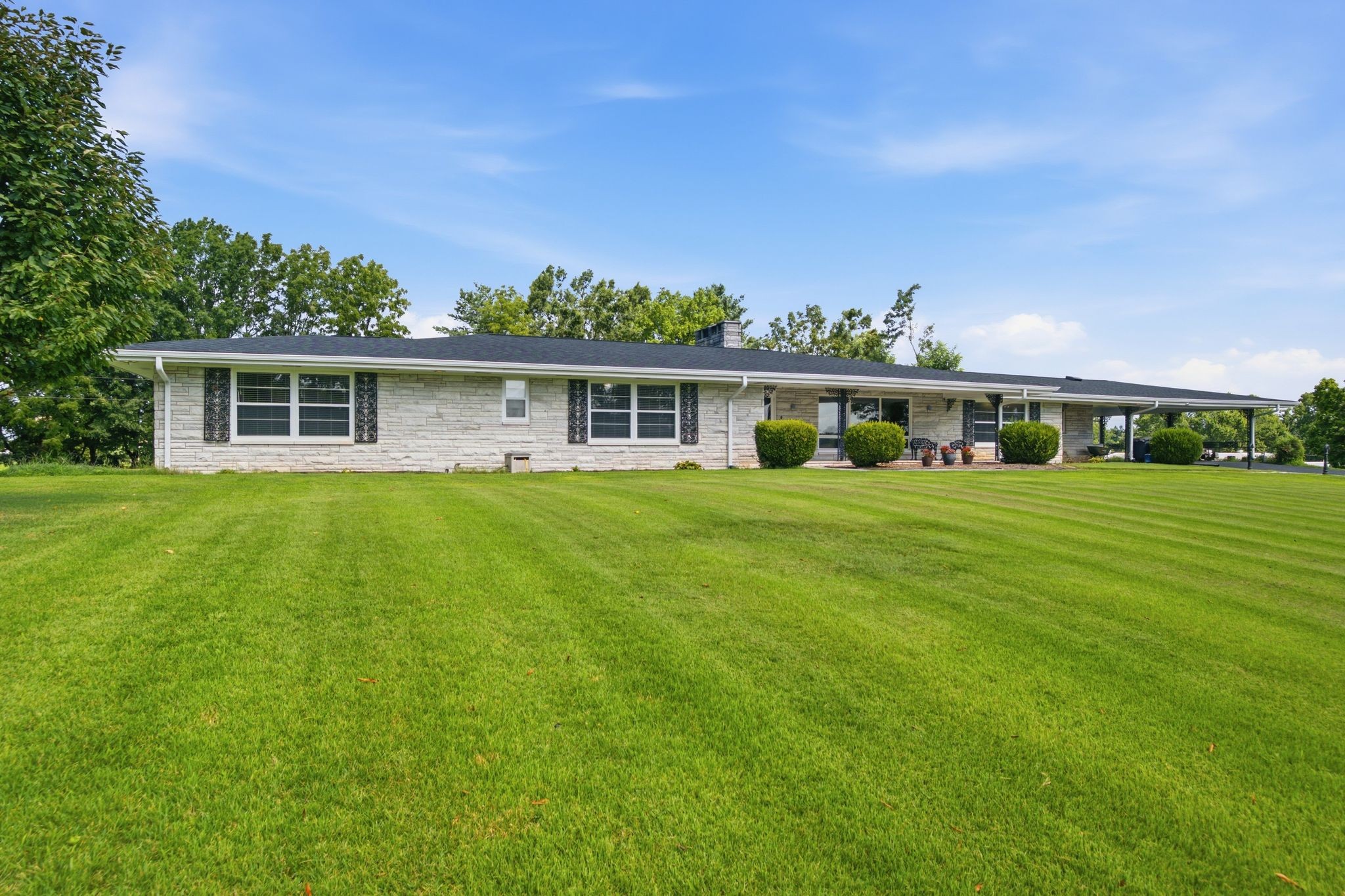 676 Ferguson Hill Rd
