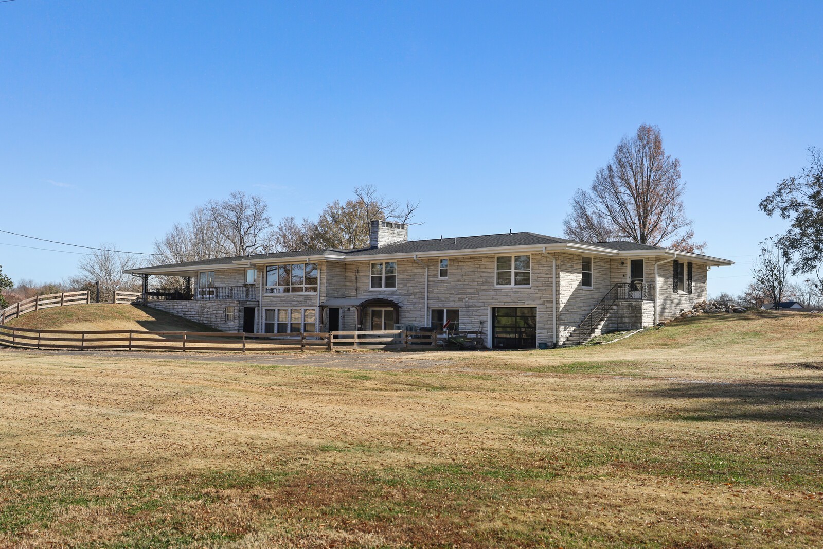 676 Ferguson Hill Rd