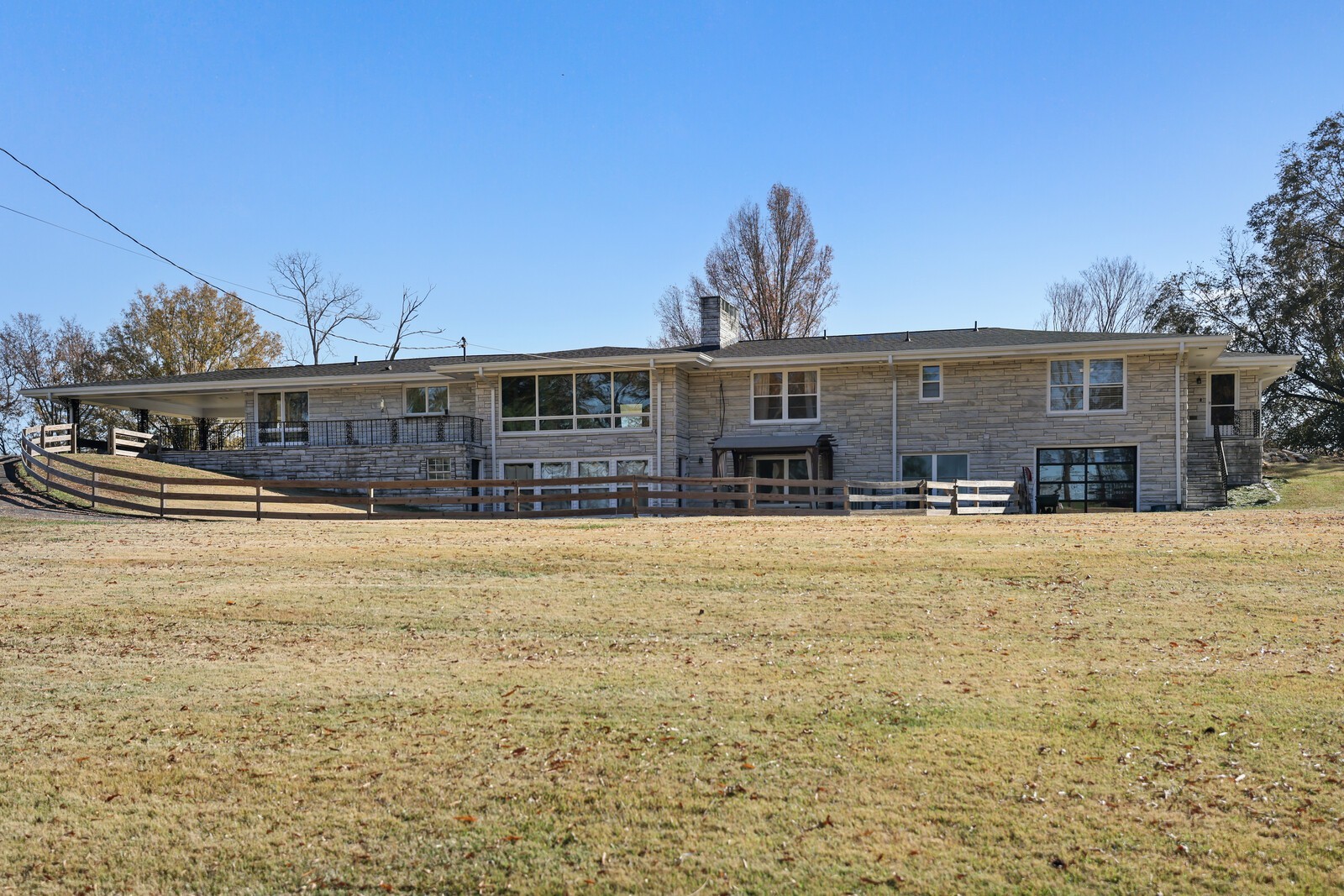 676 Ferguson Hill Rd