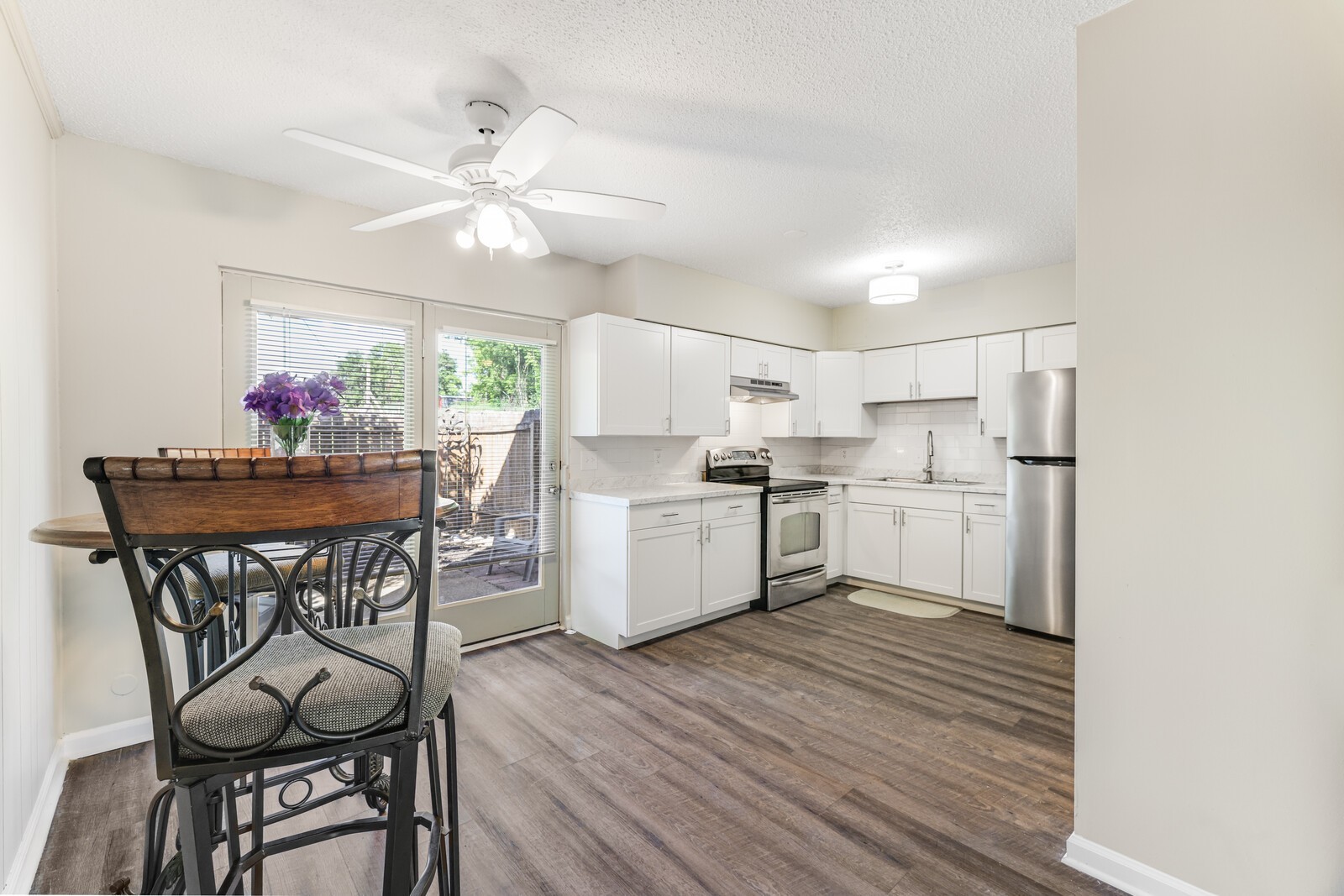 500 Paragon Mills Rd Unit: B1