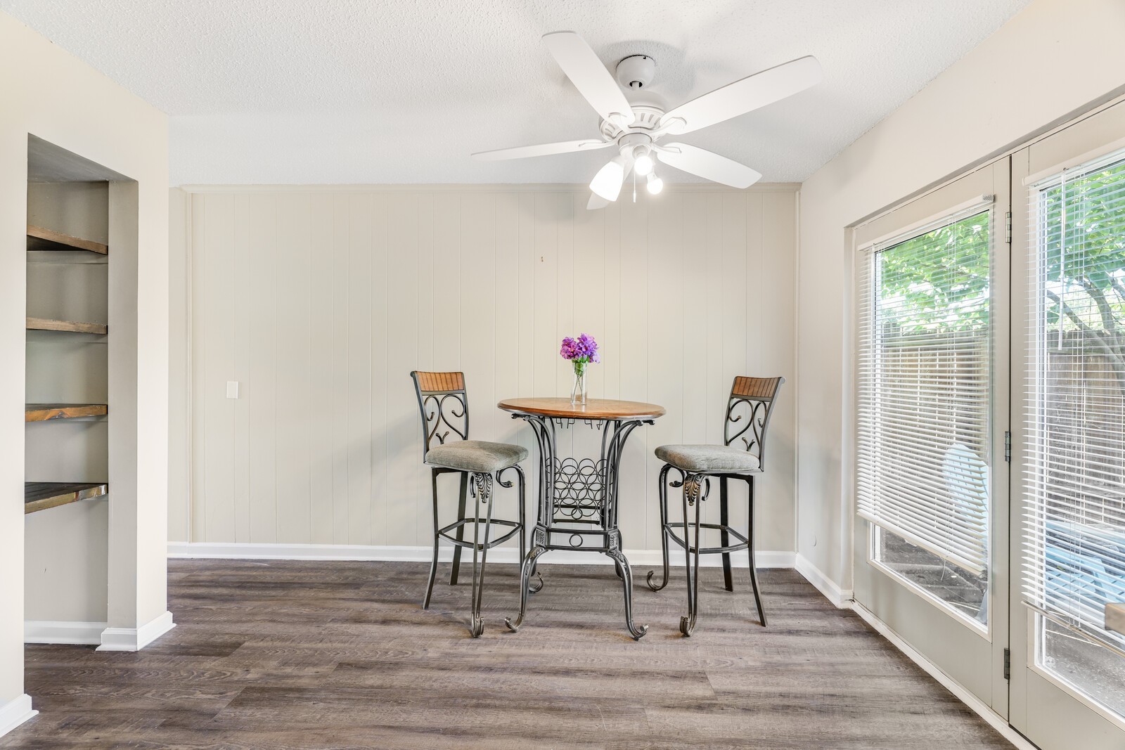 500 Paragon Mills Rd Unit: B1