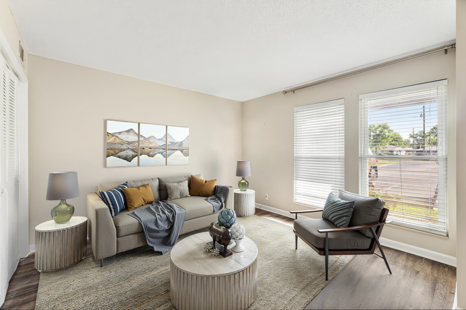 500 Paragon Mills Rd Unit: B1