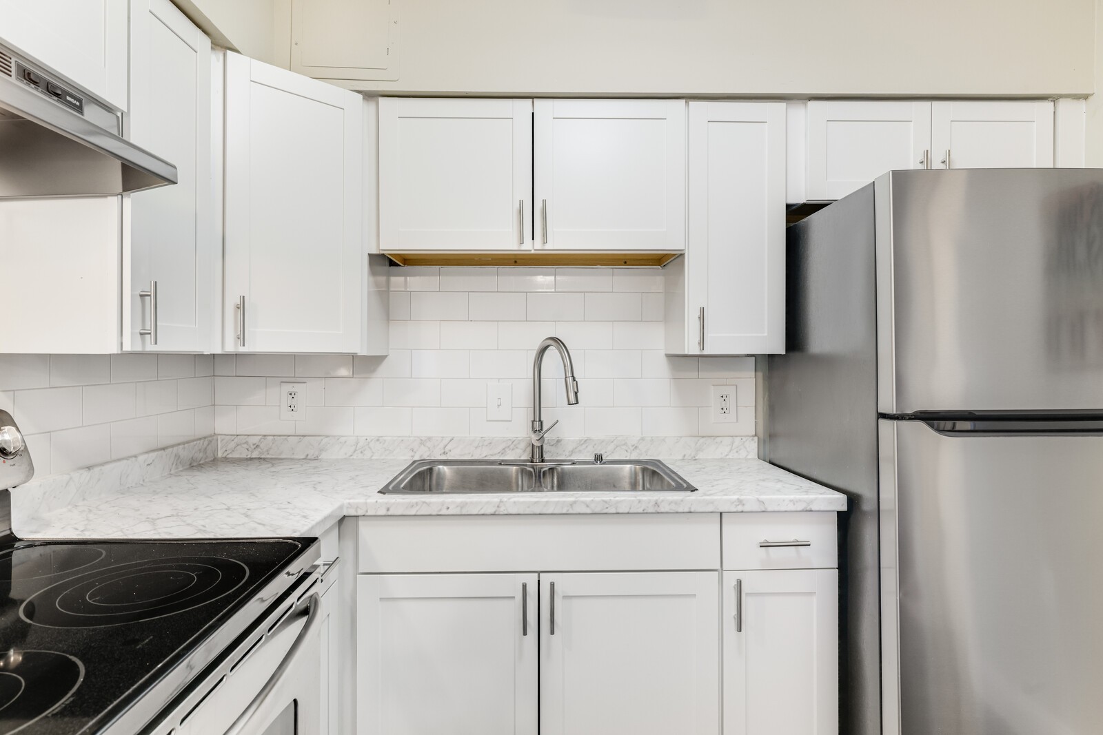 500 Paragon Mills Rd Unit: B1