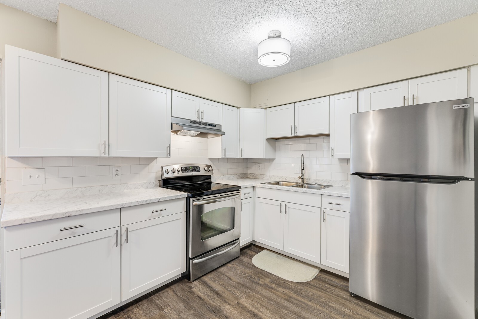 500 Paragon Mills Rd Unit: B1