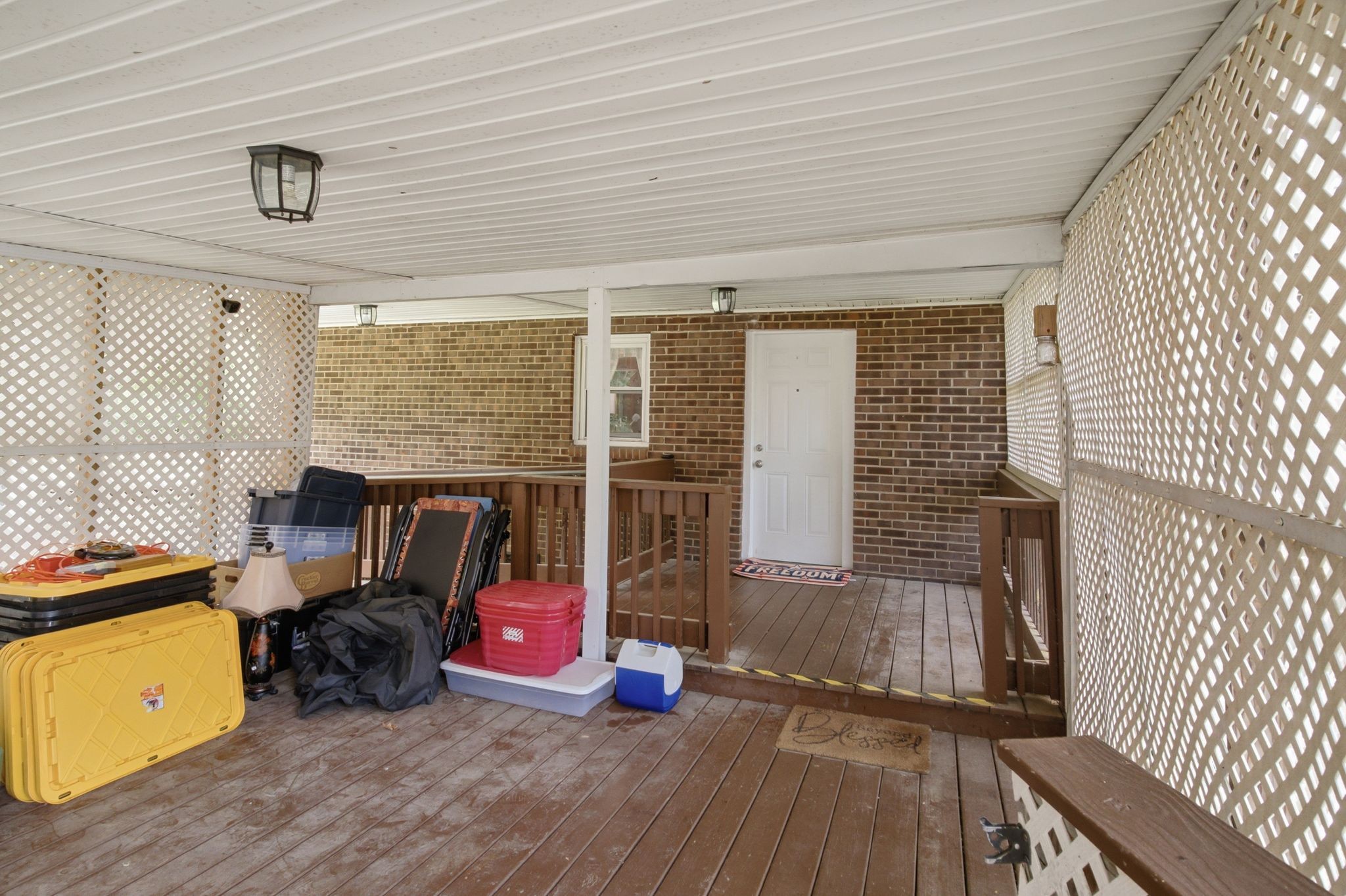 76 W Caldwell St