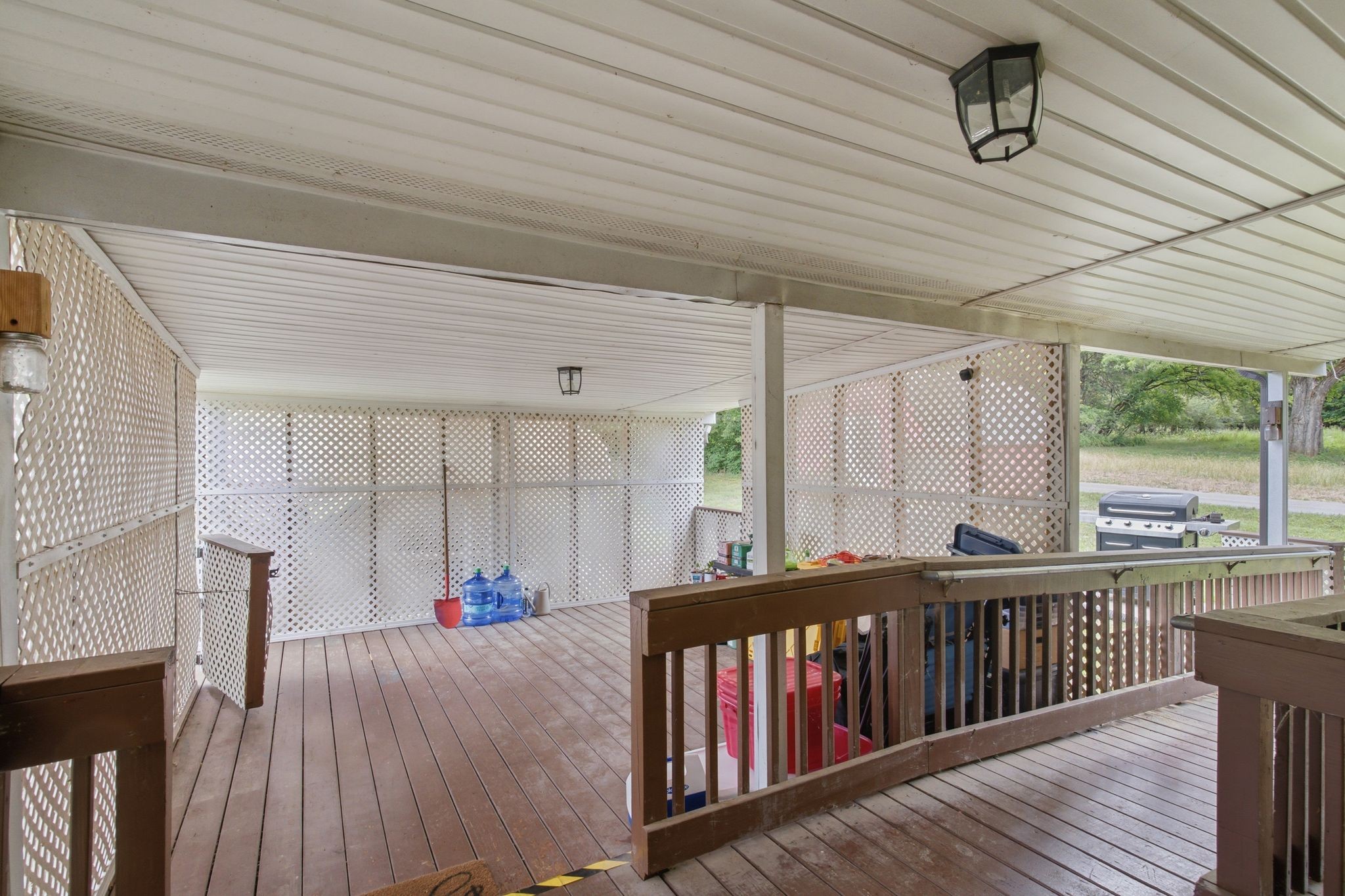 76 W Caldwell St