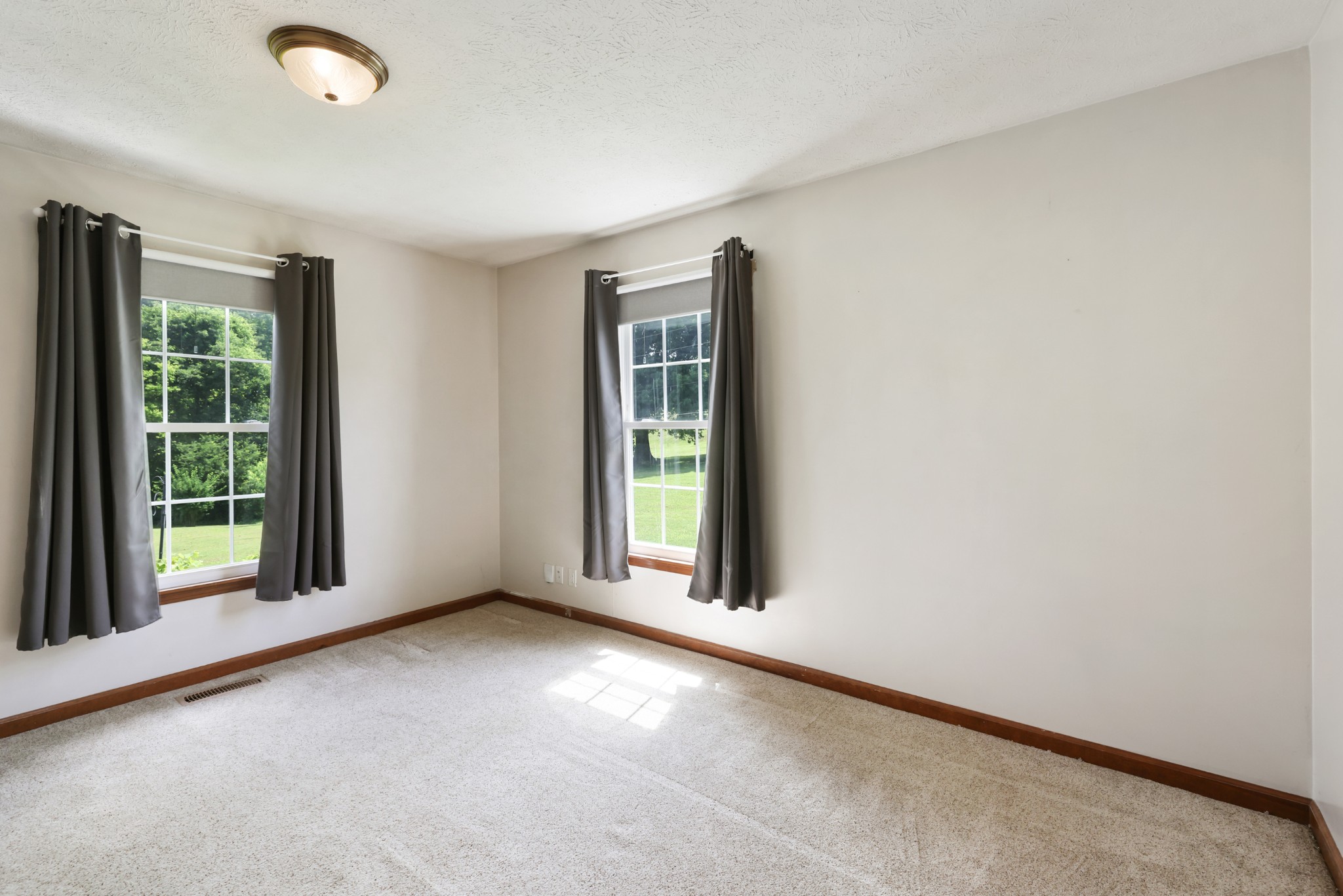 2736 Gideon Rd