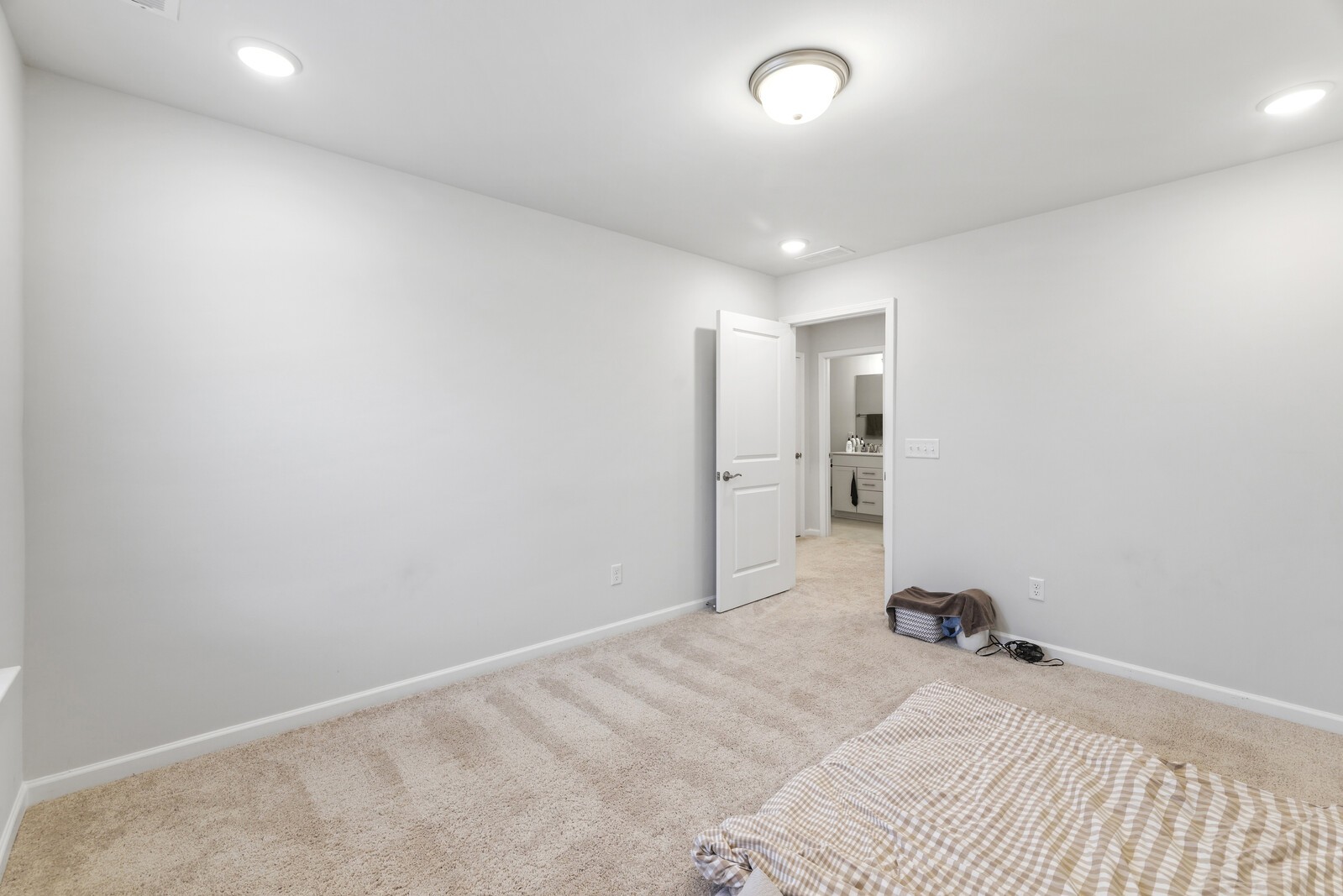 472 Norman Way