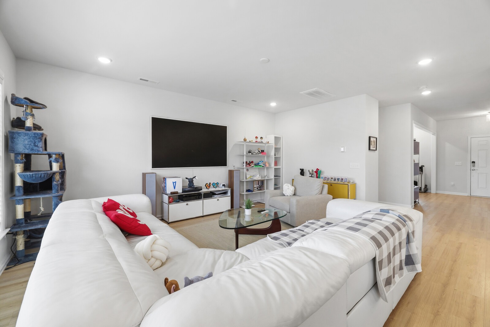 472 Norman Way