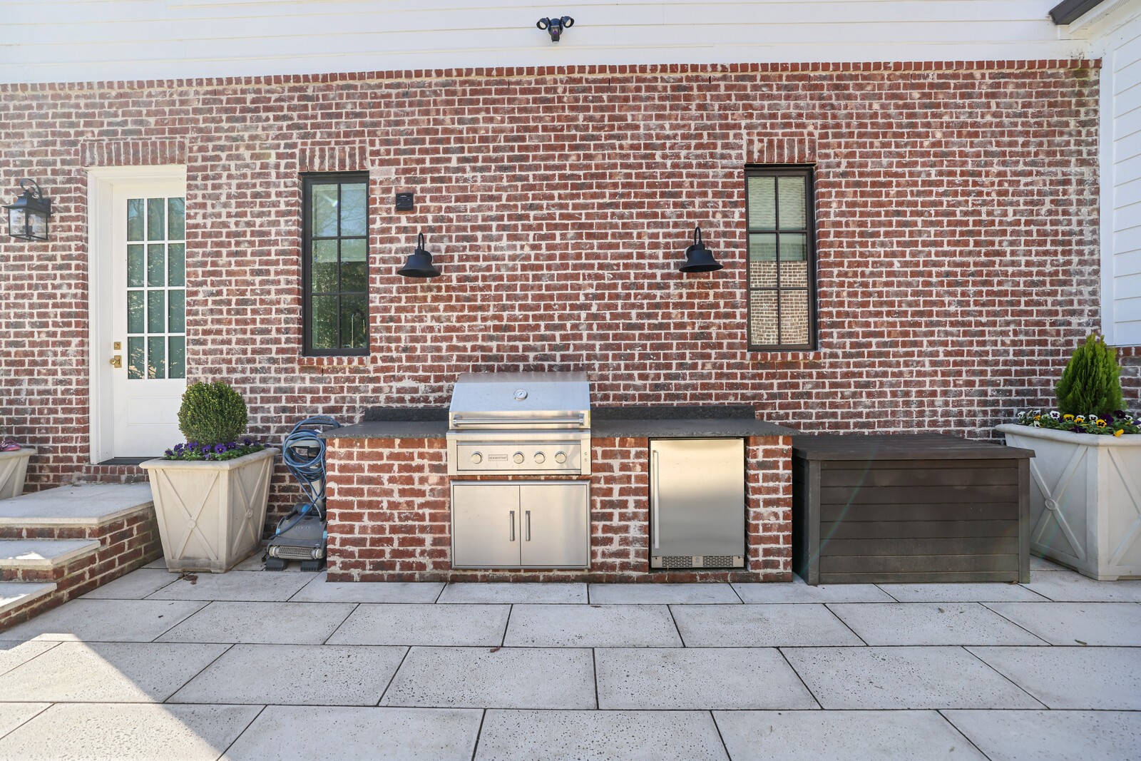 2909 Compton Rd