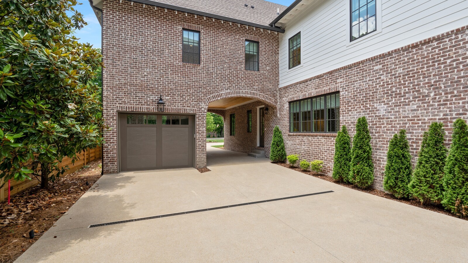 2909 Compton Rd