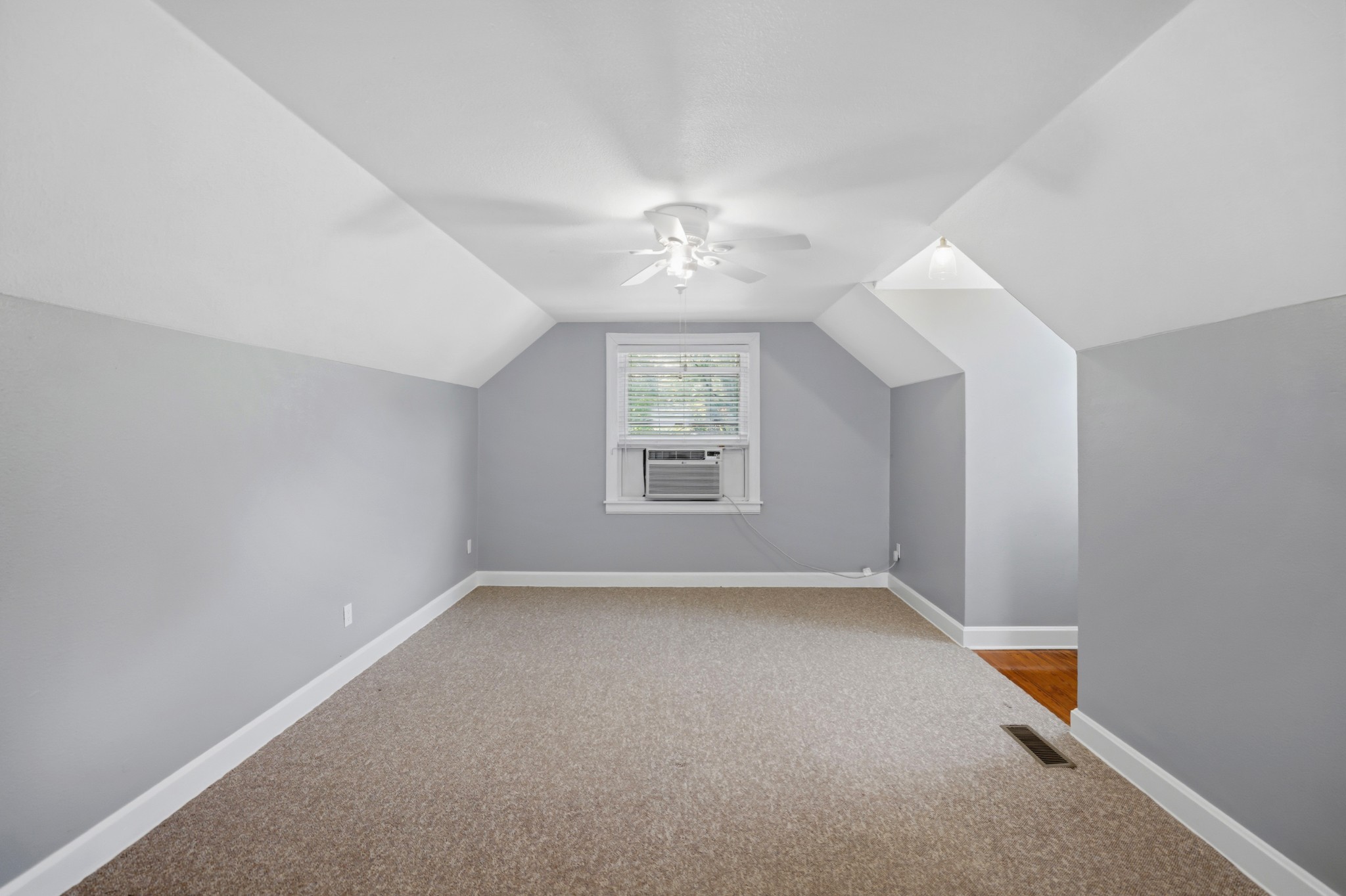 2505 Stinson Rd