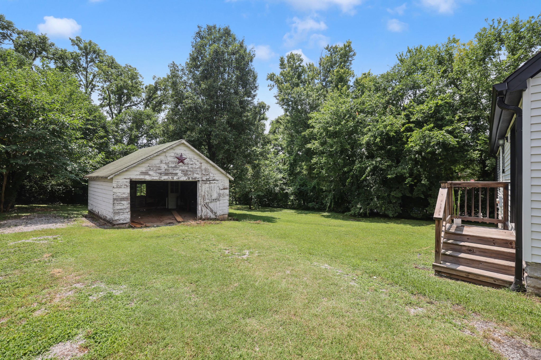 2505 Stinson Rd