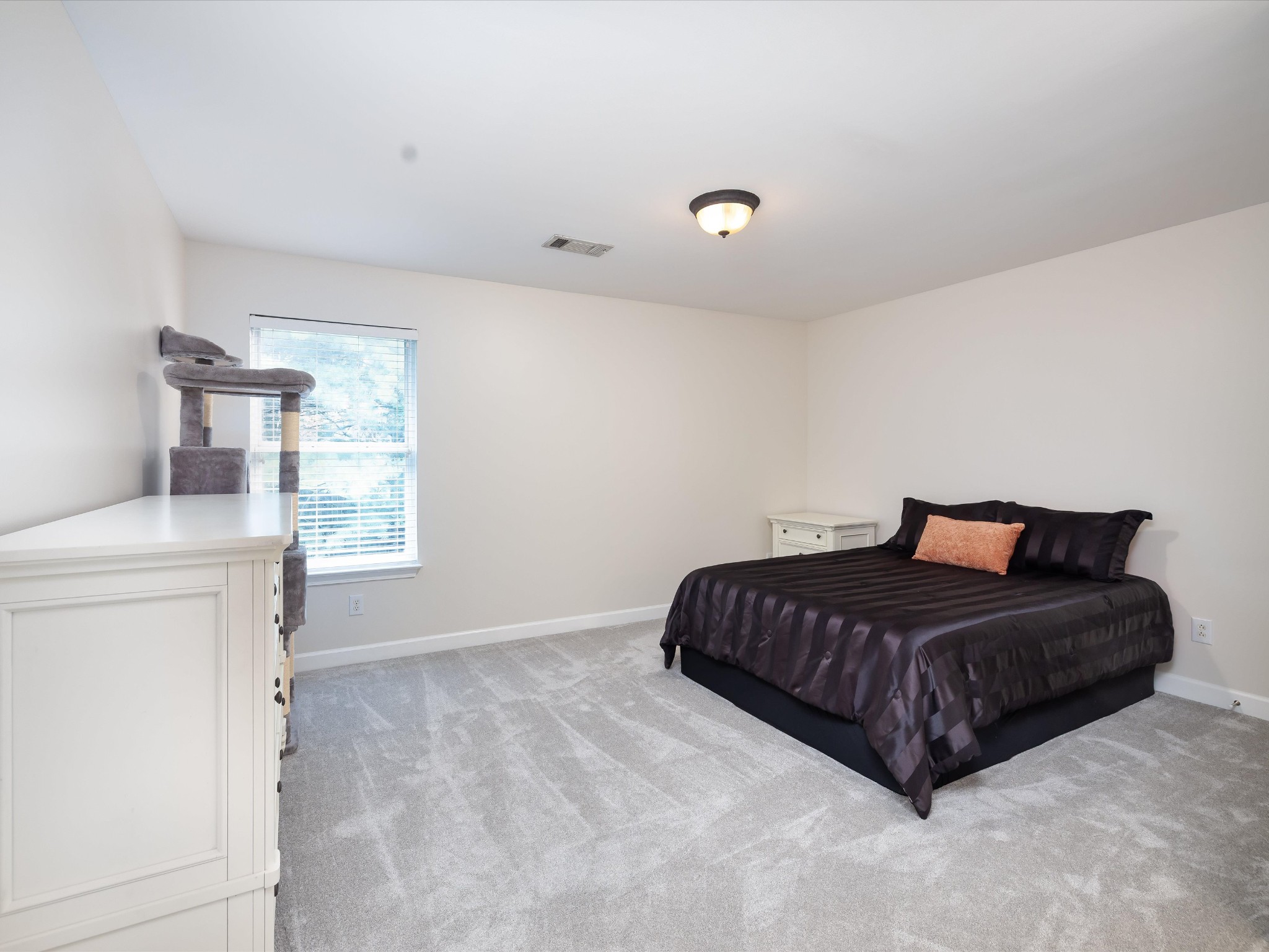 1504 Braden Cir
