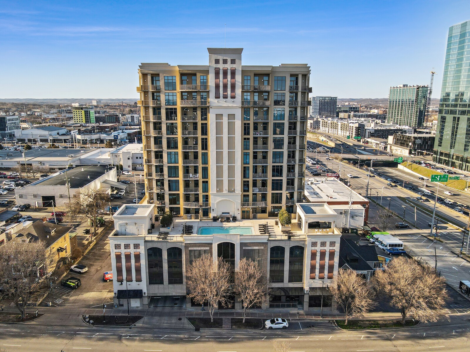 1510 Demonbreun St Unit: 906