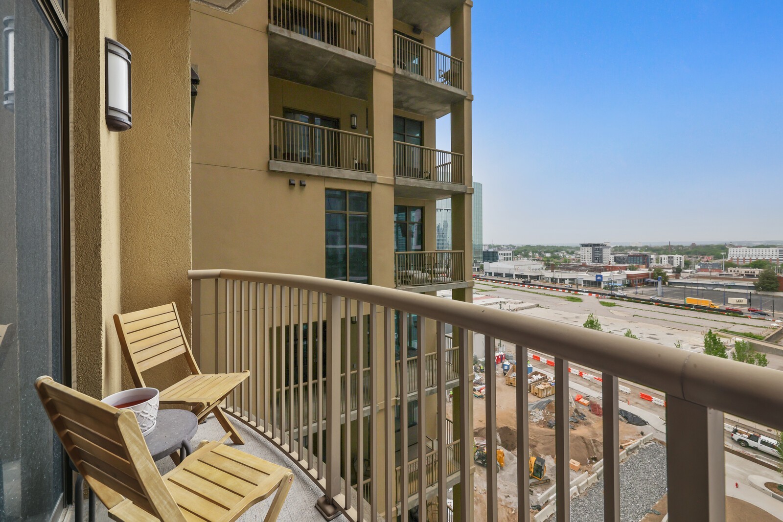 1510 Demonbreun St Unit: 906