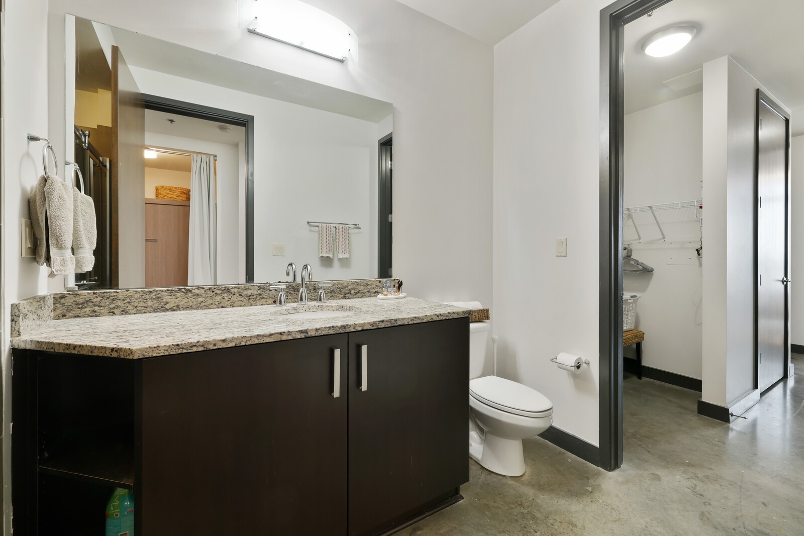 1510 Demonbreun St Unit: 906
