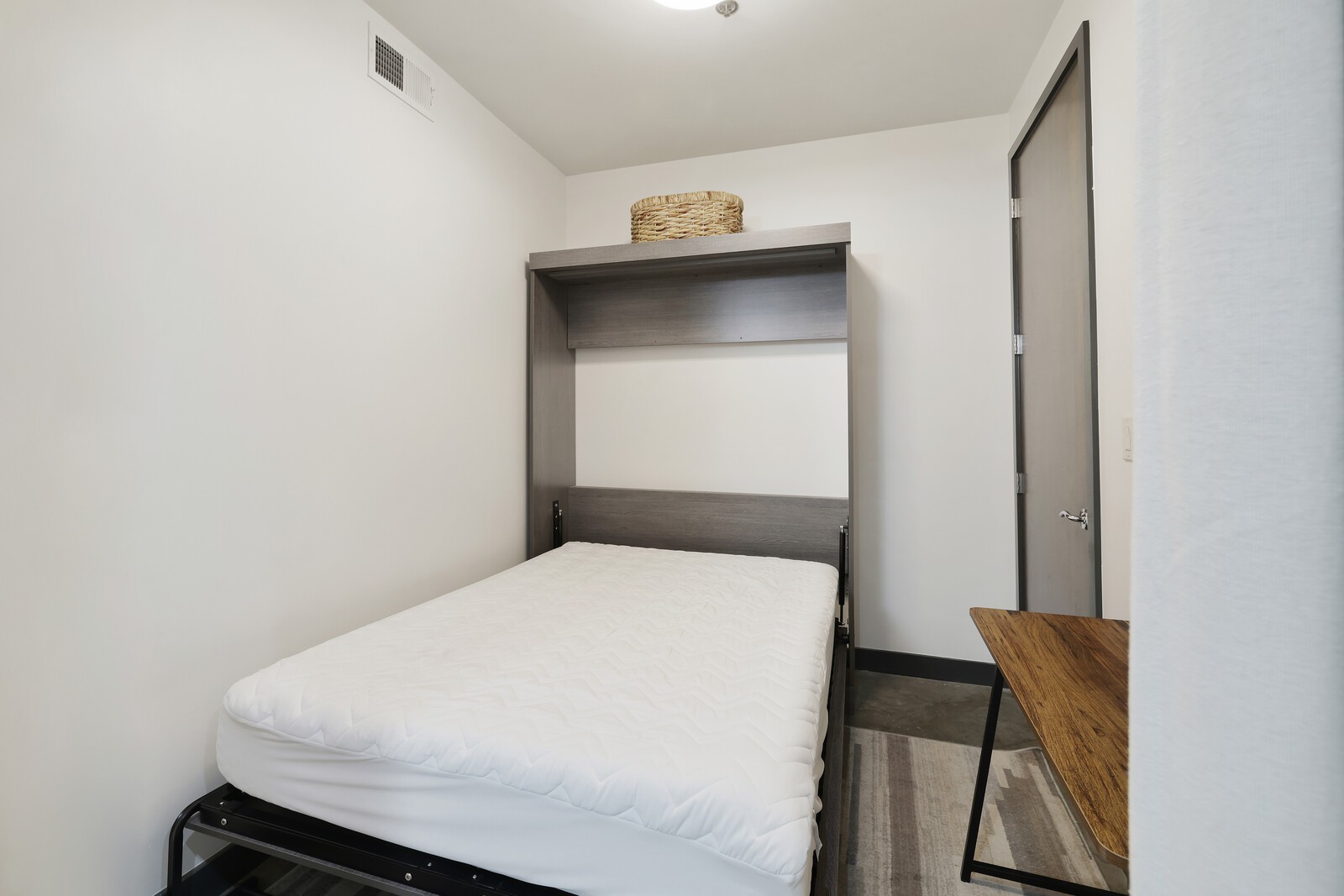 1510 Demonbreun St Unit: 906