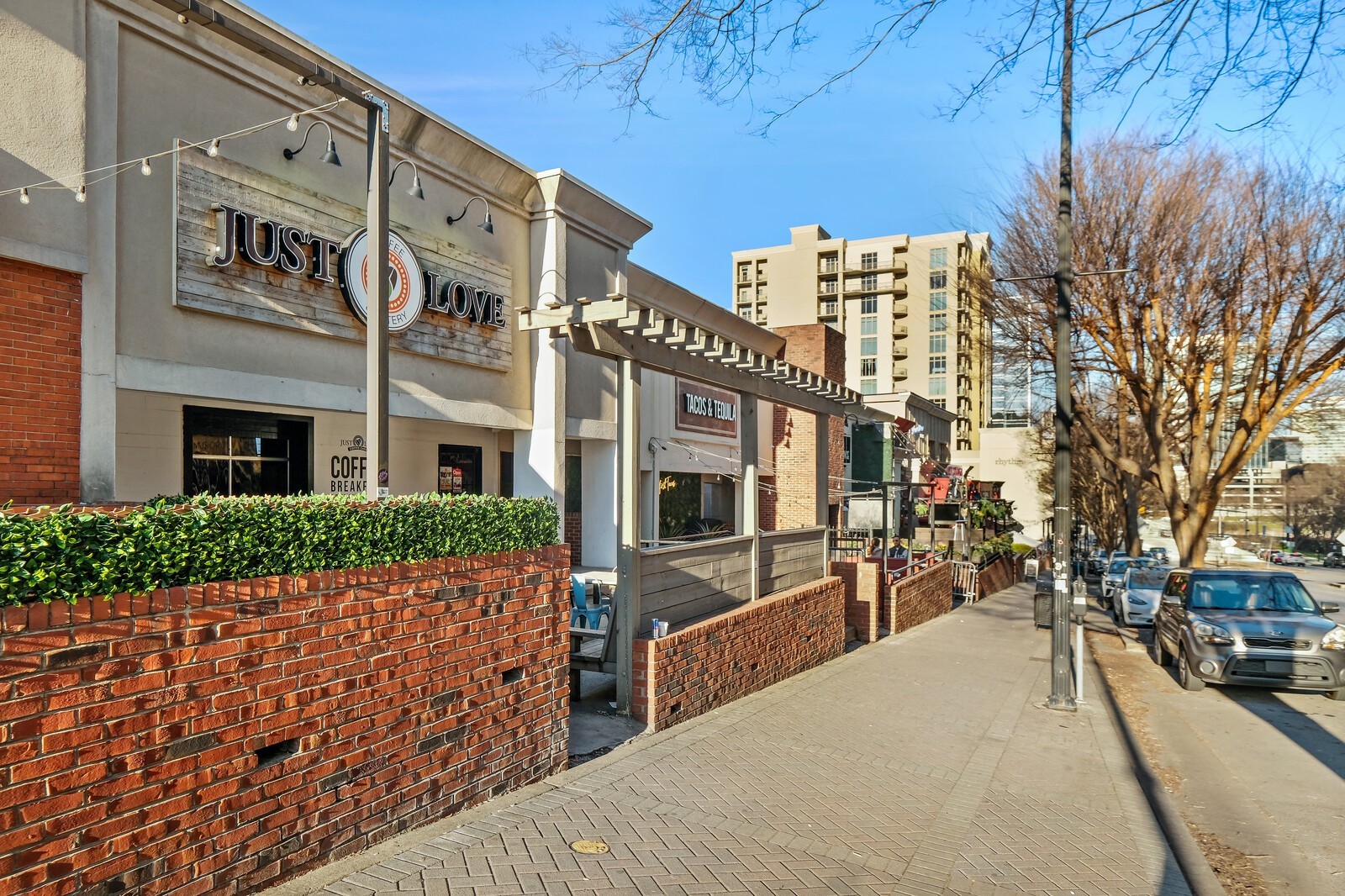 1510 Demonbreun St Unit: 906