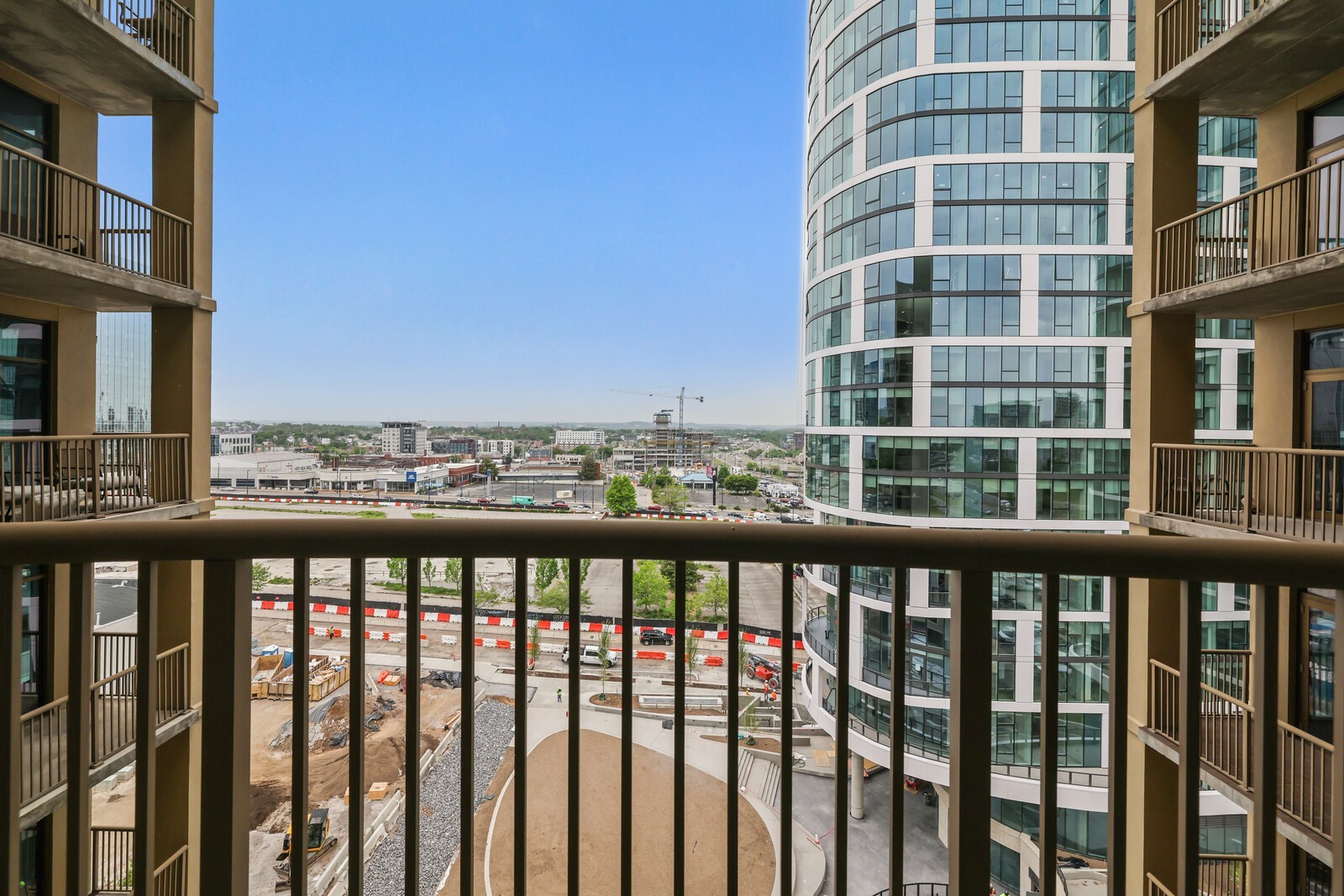 1510 Demonbreun St Unit: 906