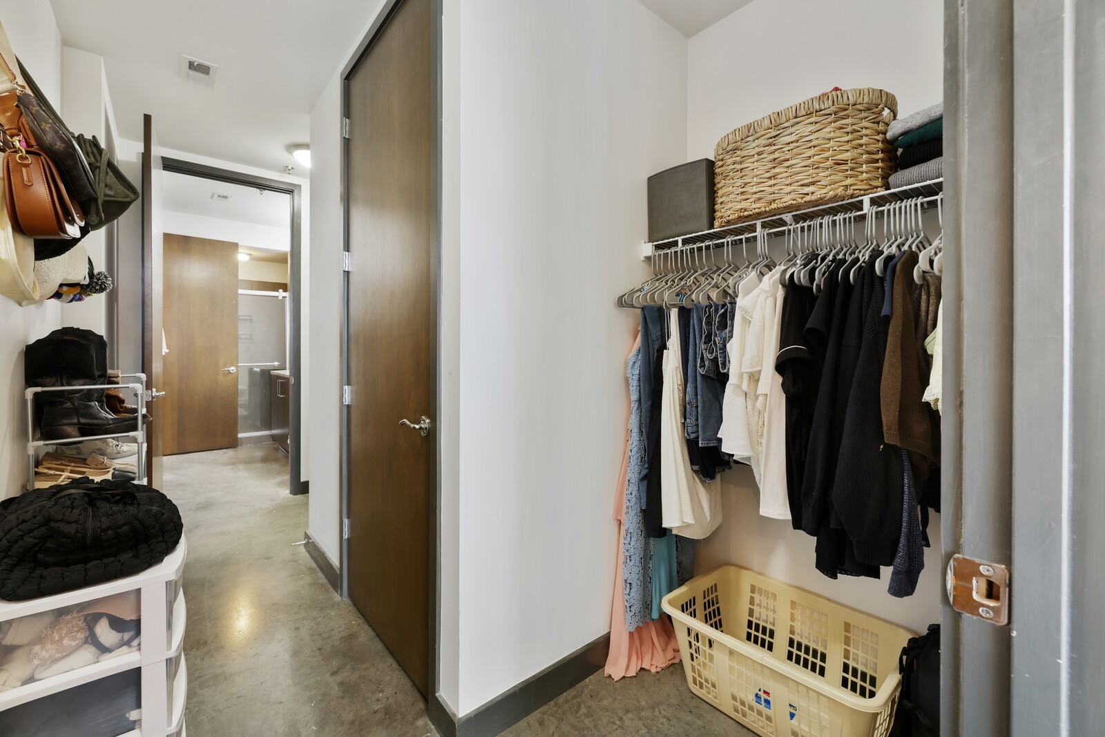1510 Demonbreun St Unit: 906