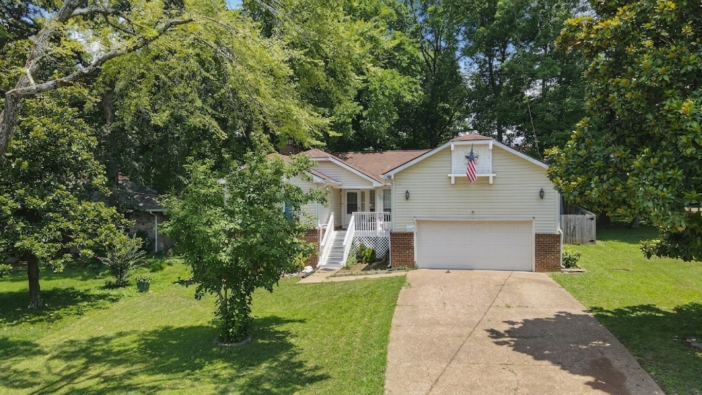 2560 Somerset Dr