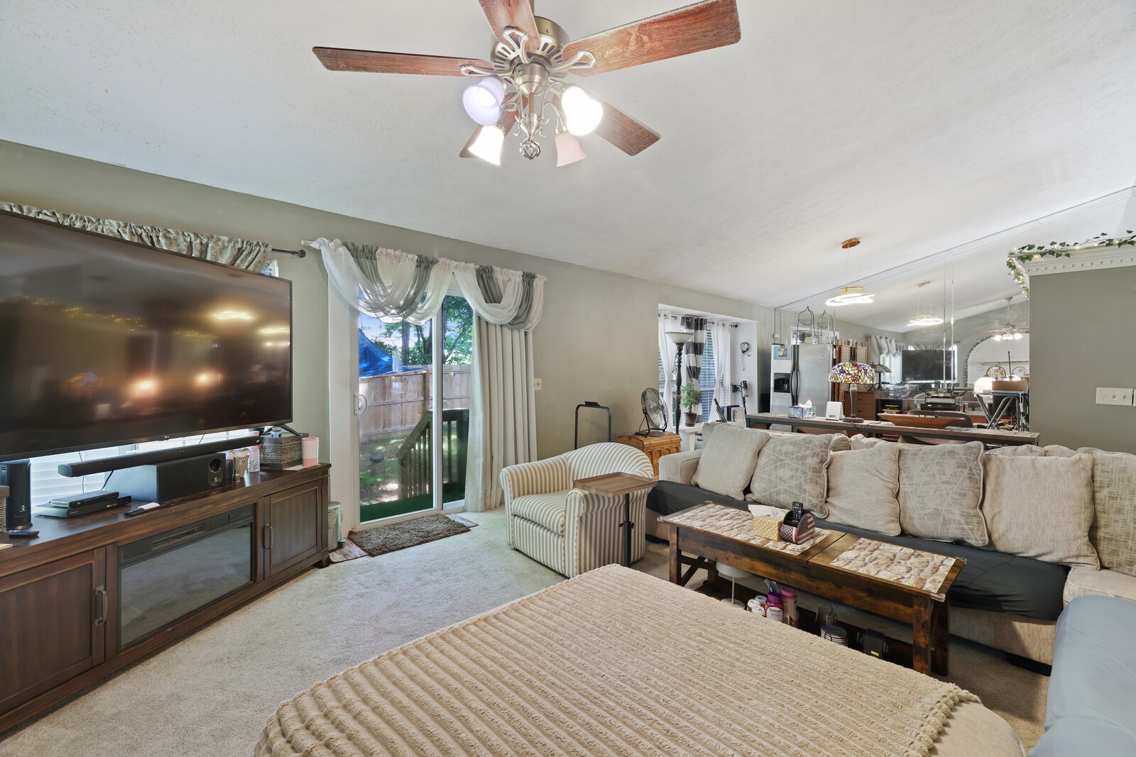 2560 Somerset Dr