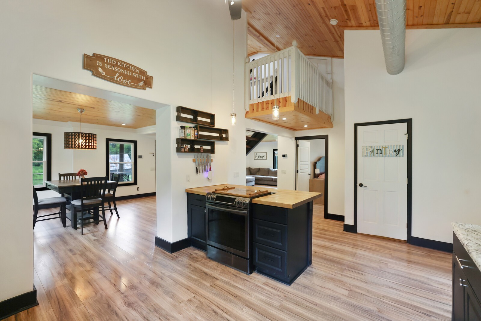 1720 Dog Branch Rd