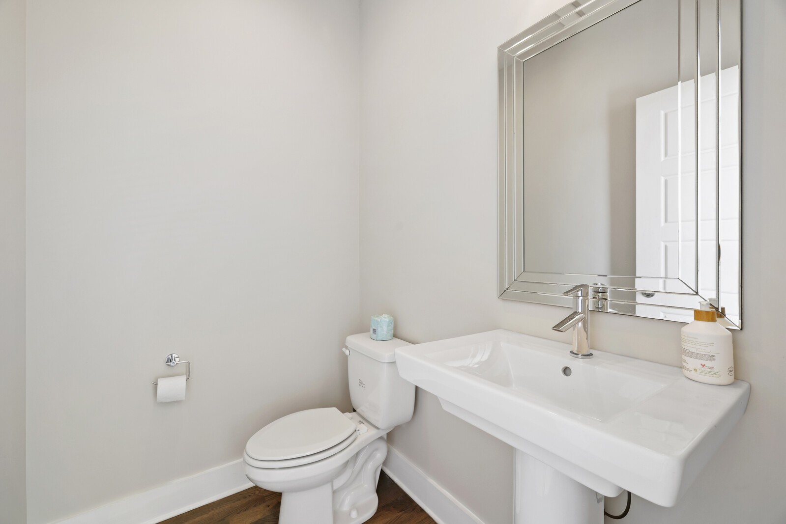 523B Weakley Ave