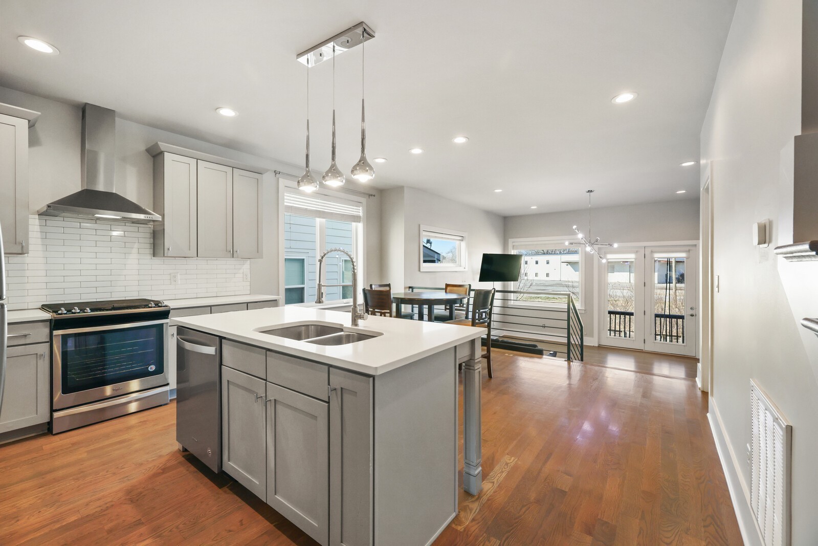 523B Weakley Ave