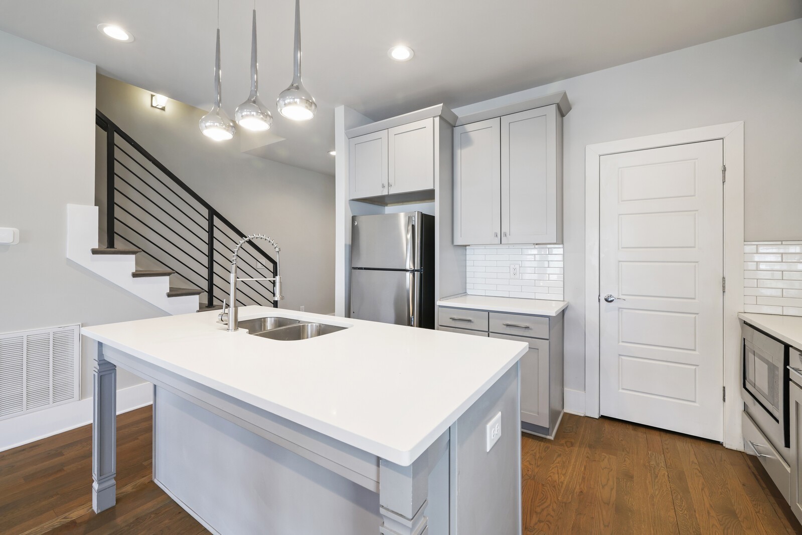 523B Weakley Ave