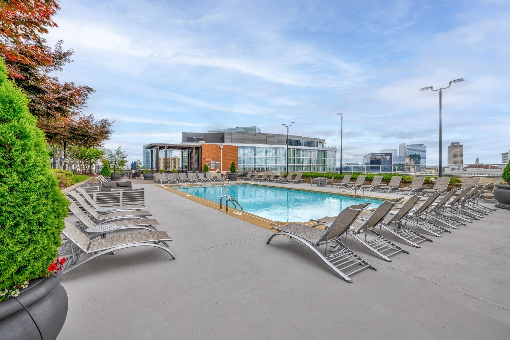 600 12th Ave, S Unit: 738