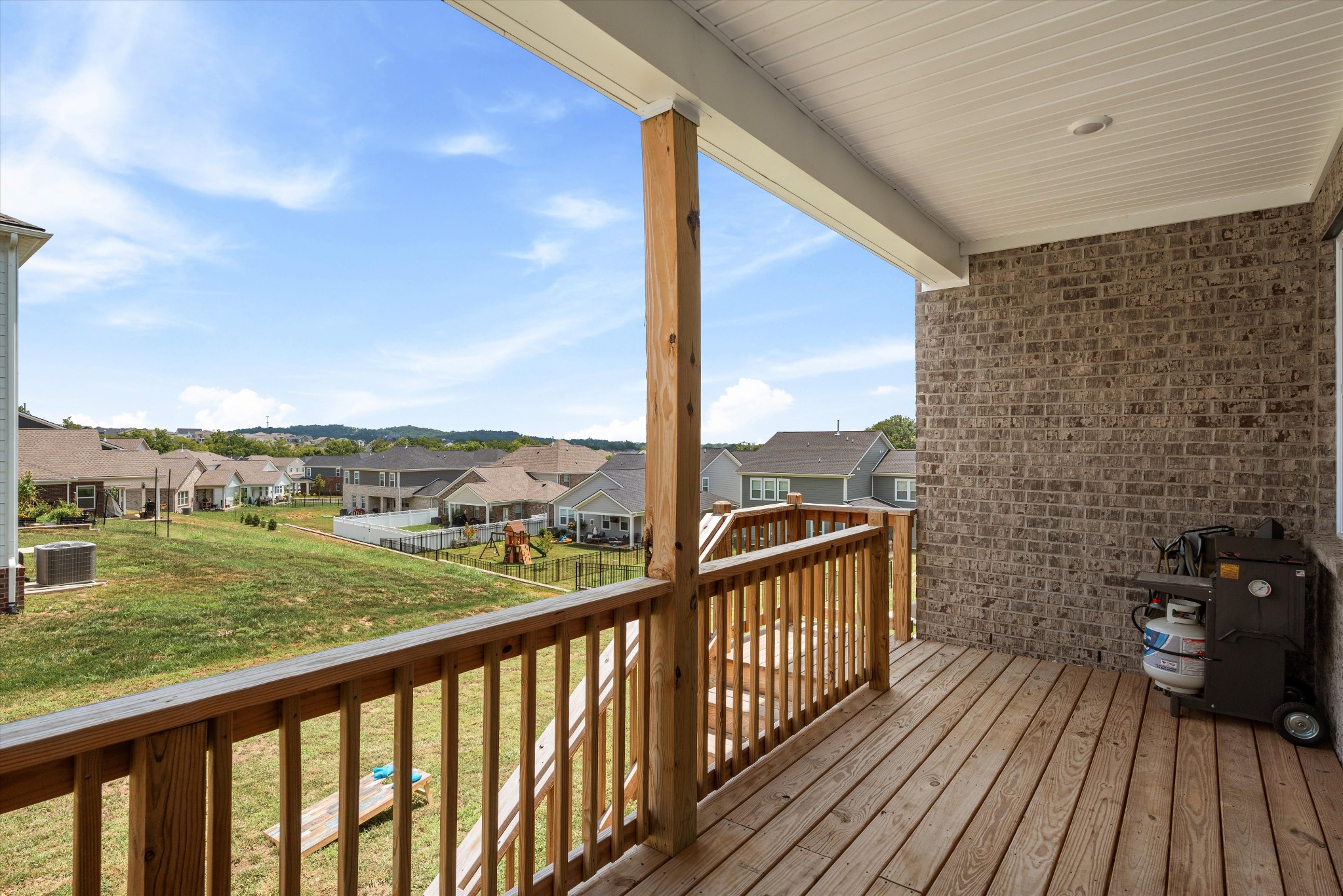552 Gingerwood Ln