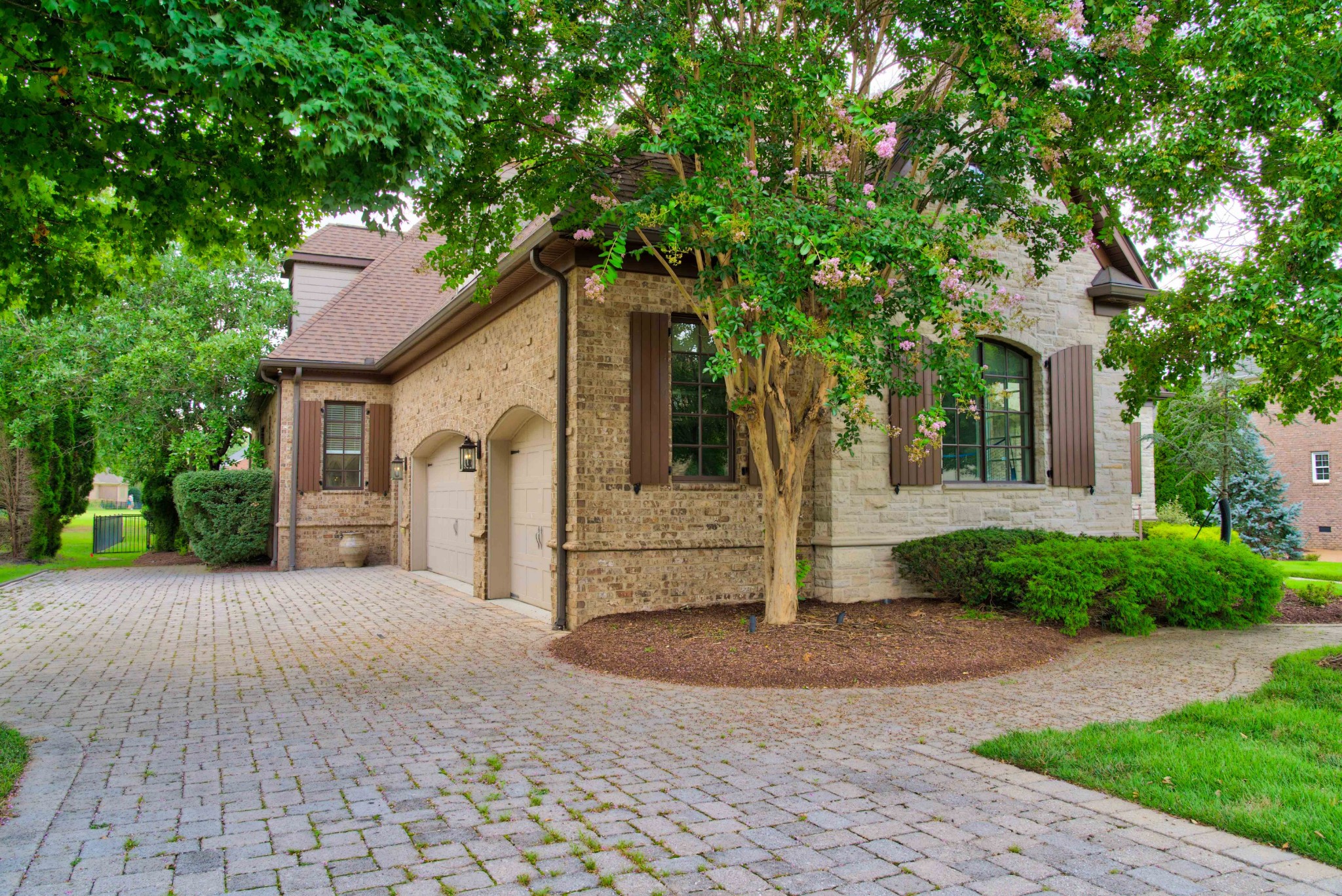 915 John Armfield Ct