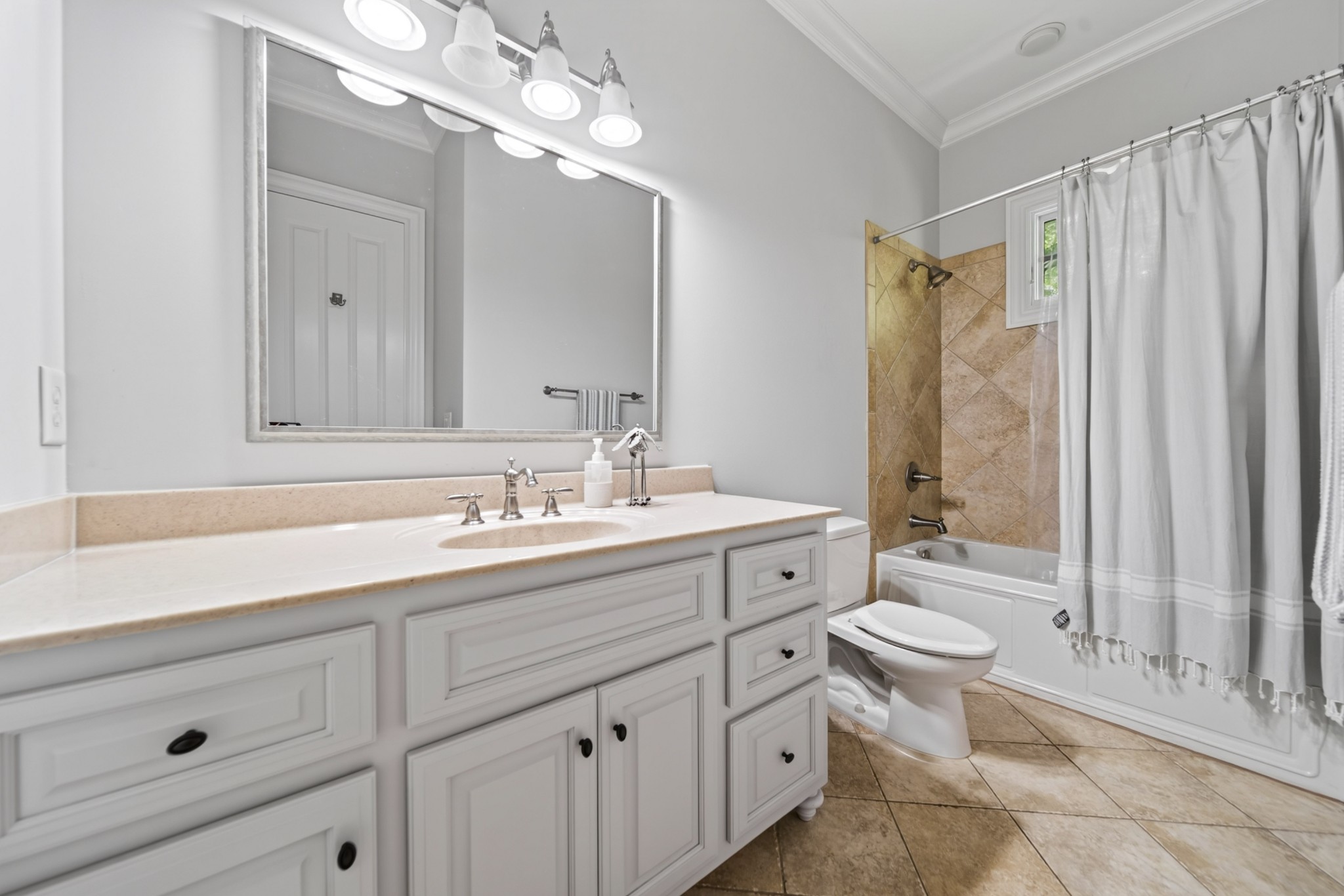 915 John Armfield Ct