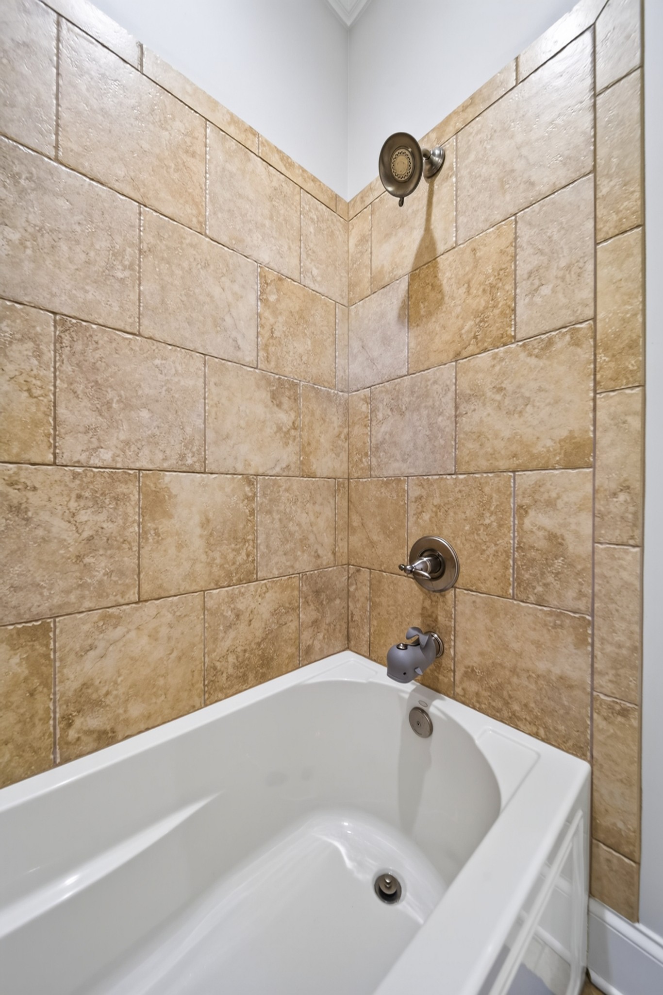 915 John Armfield Ct