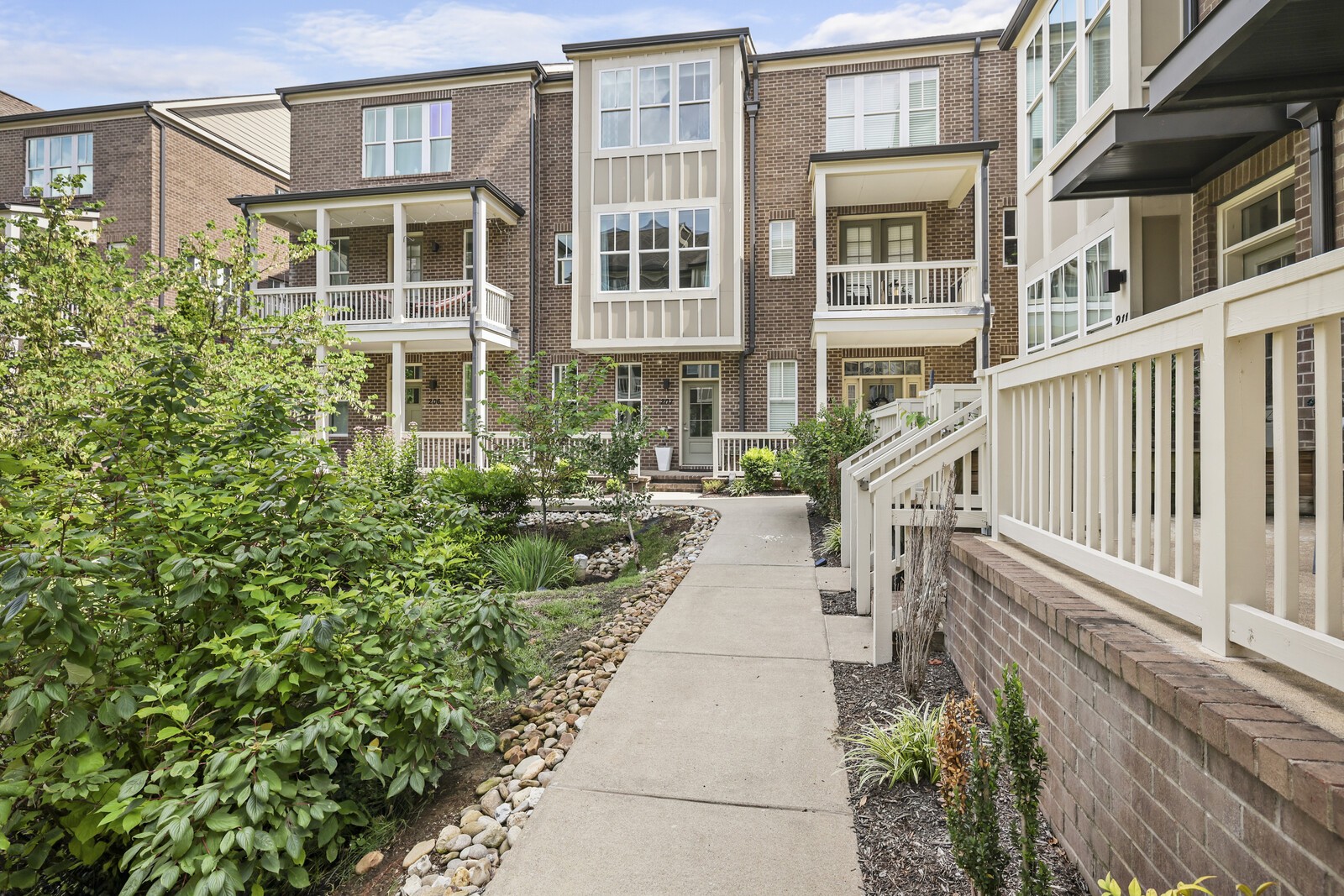 207 Porter Village Cir