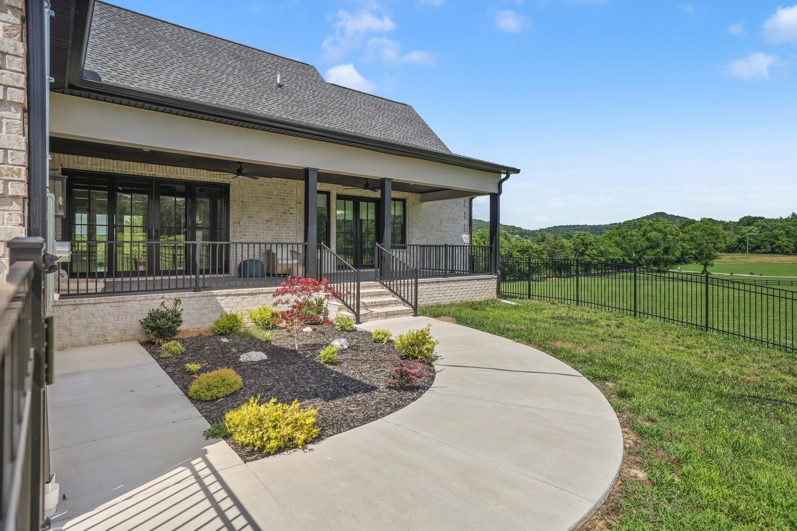 3755 Holmes Gap Rd