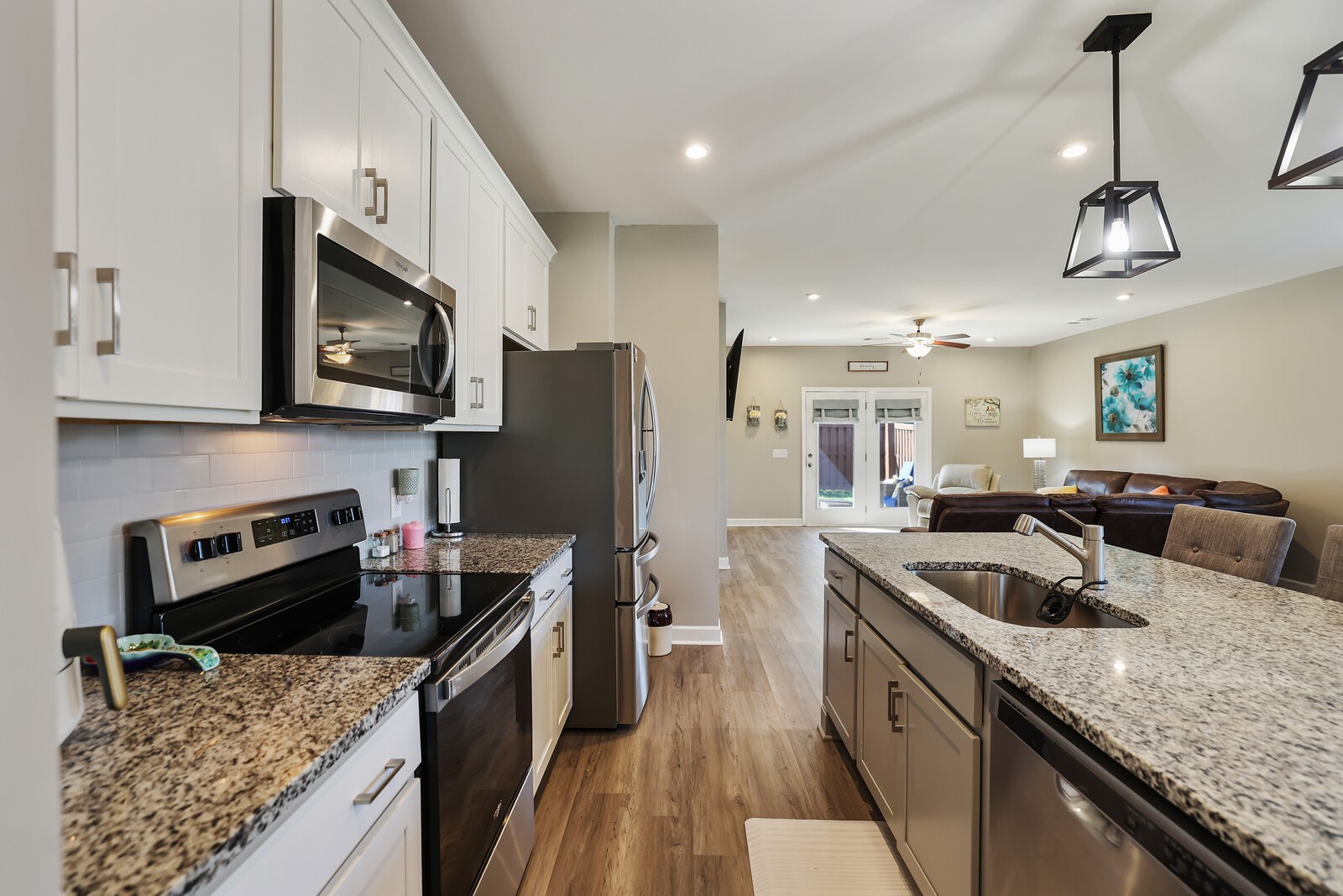 7118 Ivory Way