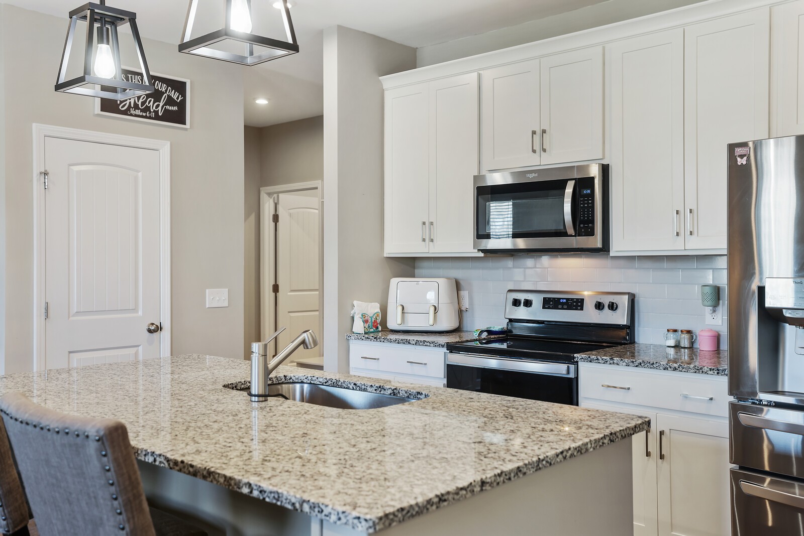 7118 Ivory Way