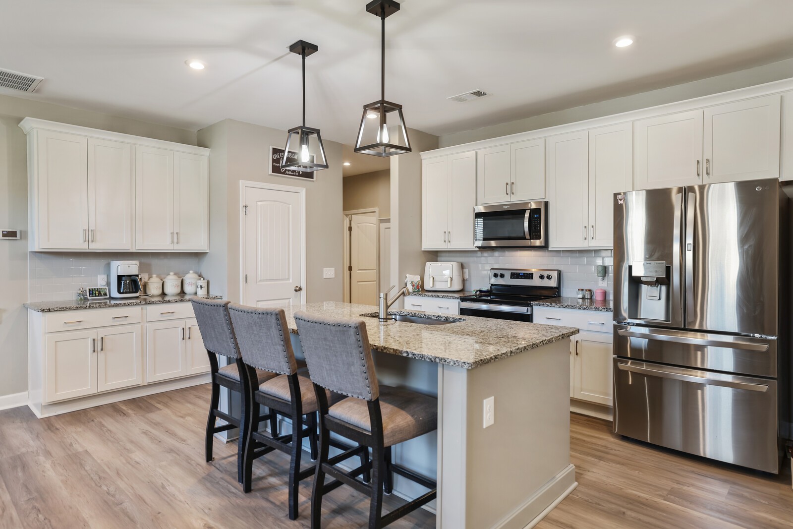 7118 Ivory Way