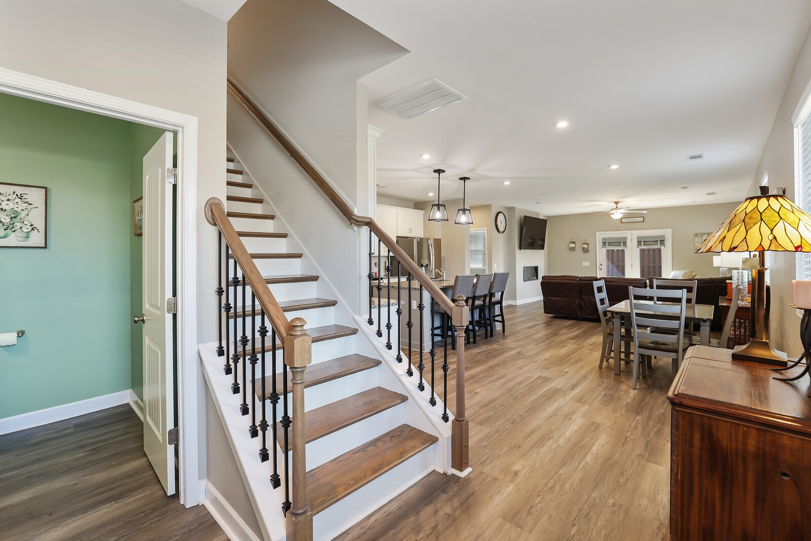 7118 Ivory Way