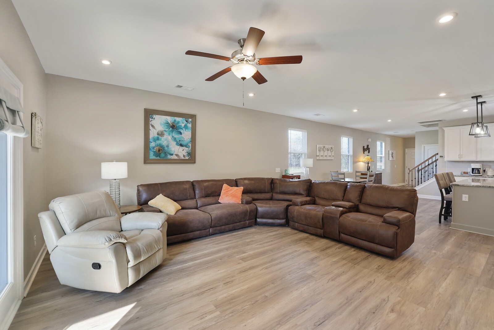 7118 Ivory Way