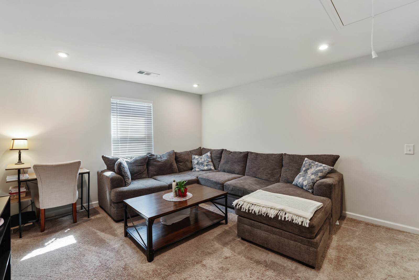 7118 Ivory Way