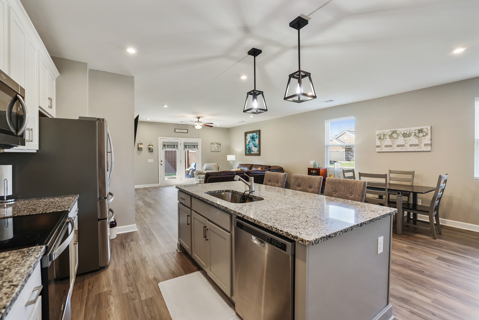 7118 Ivory Way
